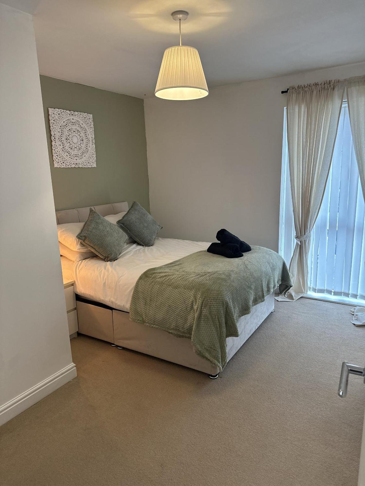 2 Bdr City Centre Apartment With Parking Cardiff Exterior foto